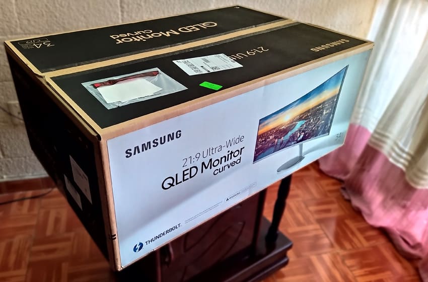Monitor curvo Samsung CJ791: Unboxing
